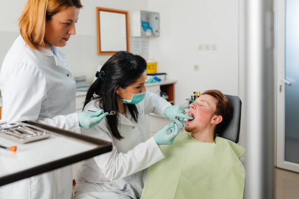 Best Emergency Tooth Extraction in Lake Ssota, WI